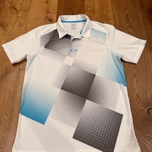 Men’s Oakley size L polo
